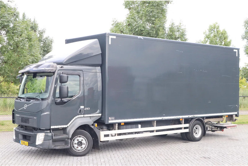 Volvo FL 210 | 4X2 | TAILLIFT | 12 TON | DUTCH INSPECITON | EURO 6 - Tovornjak zabojnik: slika 1 Volvo FL 210 | 4X2 | TAILLIFT | 12 TON | DUTCH INSPECITON | EURO 6 - Tovornjak zabojnik: slika 1