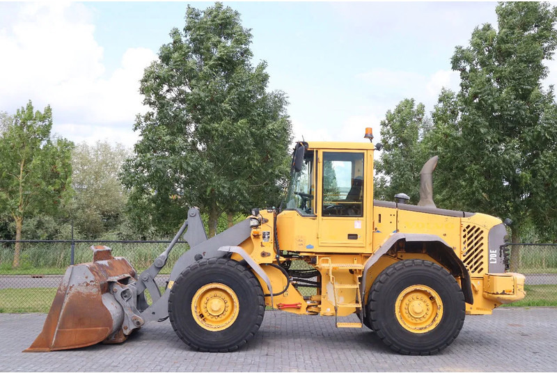 Volvo L70E | BUCKET | QUICK COUPLER | EXTRA FUNCT | AIRCO - Kolesni nakladalec: slika 1 Volvo L70E | BUCKET | QUICK COUPLER | EXTRA FUNCT | AIRCO - Kolesni nakladalec: slika 1