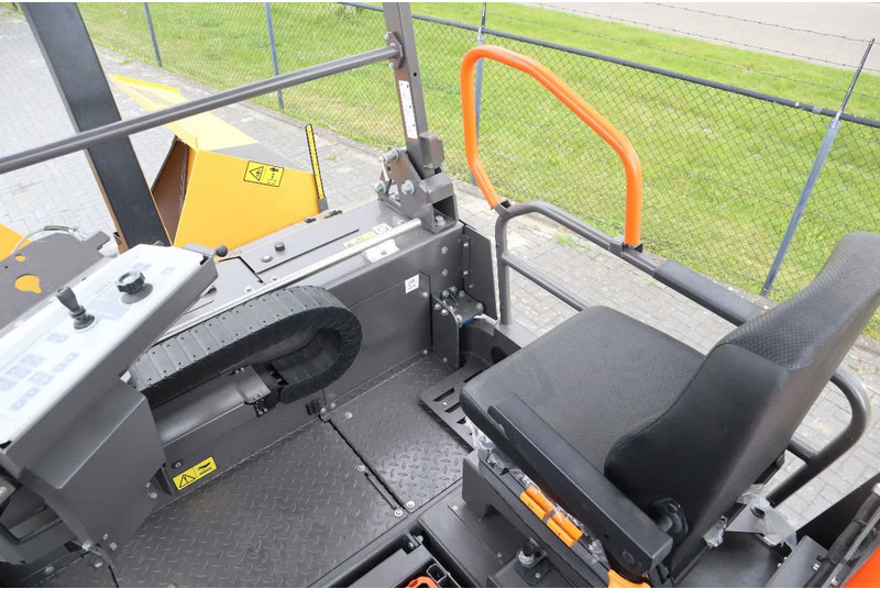 Stroj za asfalterska dela Volvo P2870 D ABG | ASPHALT PAVER | NEW / UNUSED | BOMAG BF300: slika 18