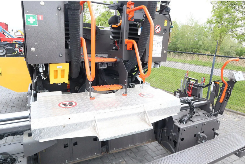 Stroj za asfalterska dela Volvo P2870 D ABG | ASPHALT PAVER | NEW / UNUSED | BOMAG BF300: slika 15