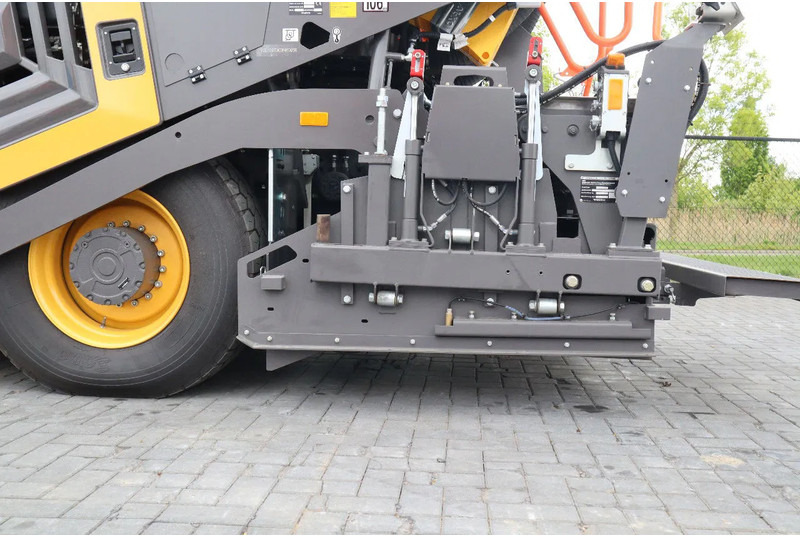 Stroj za asfalterska dela Volvo P2870 D ABG | ASPHALT PAVER | NEW / UNUSED | BOMAG BF300: slika 11