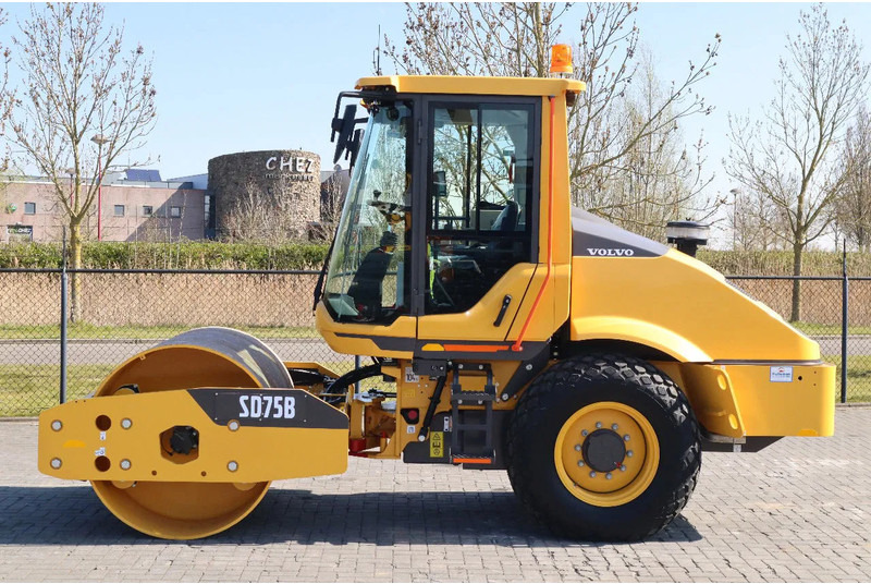 Volvo SD75B | SD 75 B | NEW / UNUSED | 1 YEAR WARRANTY - Kombinirani valjar: slika 1 Volvo SD75B | SD 75 B | NEW / UNUSED | 1 YEAR WARRANTY - Kombinirani valjar: slika 1