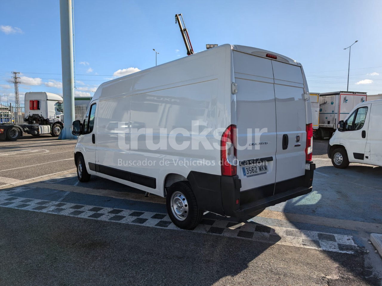 FIAT DUCATO 125.35 - Dostavno vozilo z zabojnikom: slika 4 FIAT DUCATO 125.35 - Dostavno vozilo z zabojnikom: slika 4
