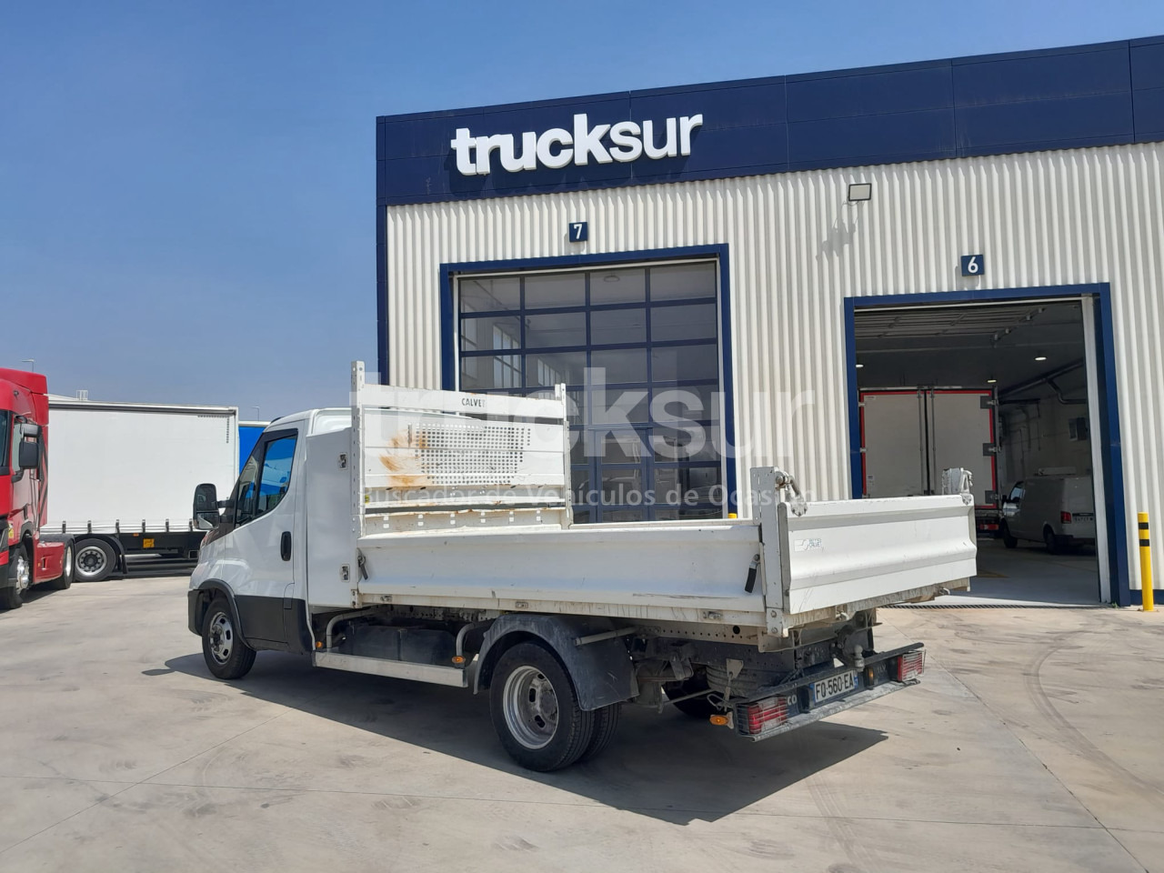 IVECO 35C14 - Kiper prikolica: slika 4 IVECO 35C14 - Kiper prikolica: slika 4