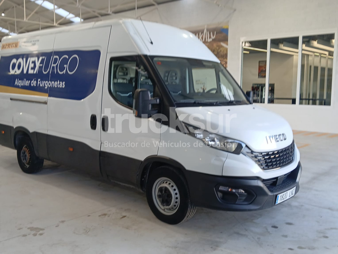 IVECO 35S14 12M3 - Dostavno vozilo z zabojnikom: slika 2 IVECO 35S14 12M3 - Dostavno vozilo z zabojnikom: slika 2
