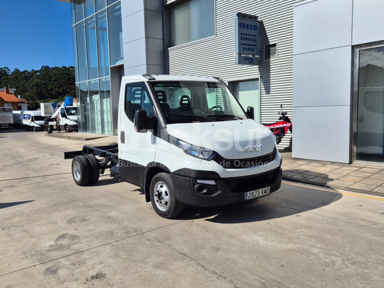 IVECO DAILY 35C15 - Tovornjak-šasija: slika 2 IVECO DAILY 35C15 - Tovornjak-šasija: slika 2