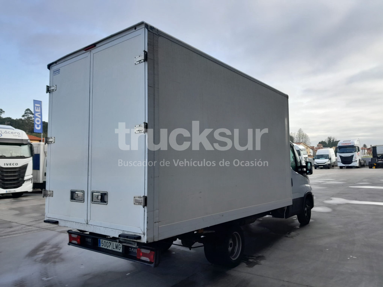 IVECO DAILY 35C16H - Dostavno vozilo z zabojnikom: slika 3 IVECO DAILY 35C16H - Dostavno vozilo z zabojnikom: slika 3
