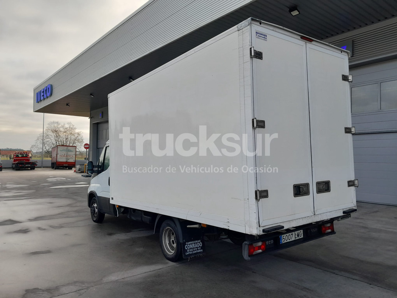 IVECO DAILY 35C16H - Dostavno vozilo z zabojnikom: slika 4 IVECO DAILY 35C16H - Dostavno vozilo z zabojnikom: slika 4