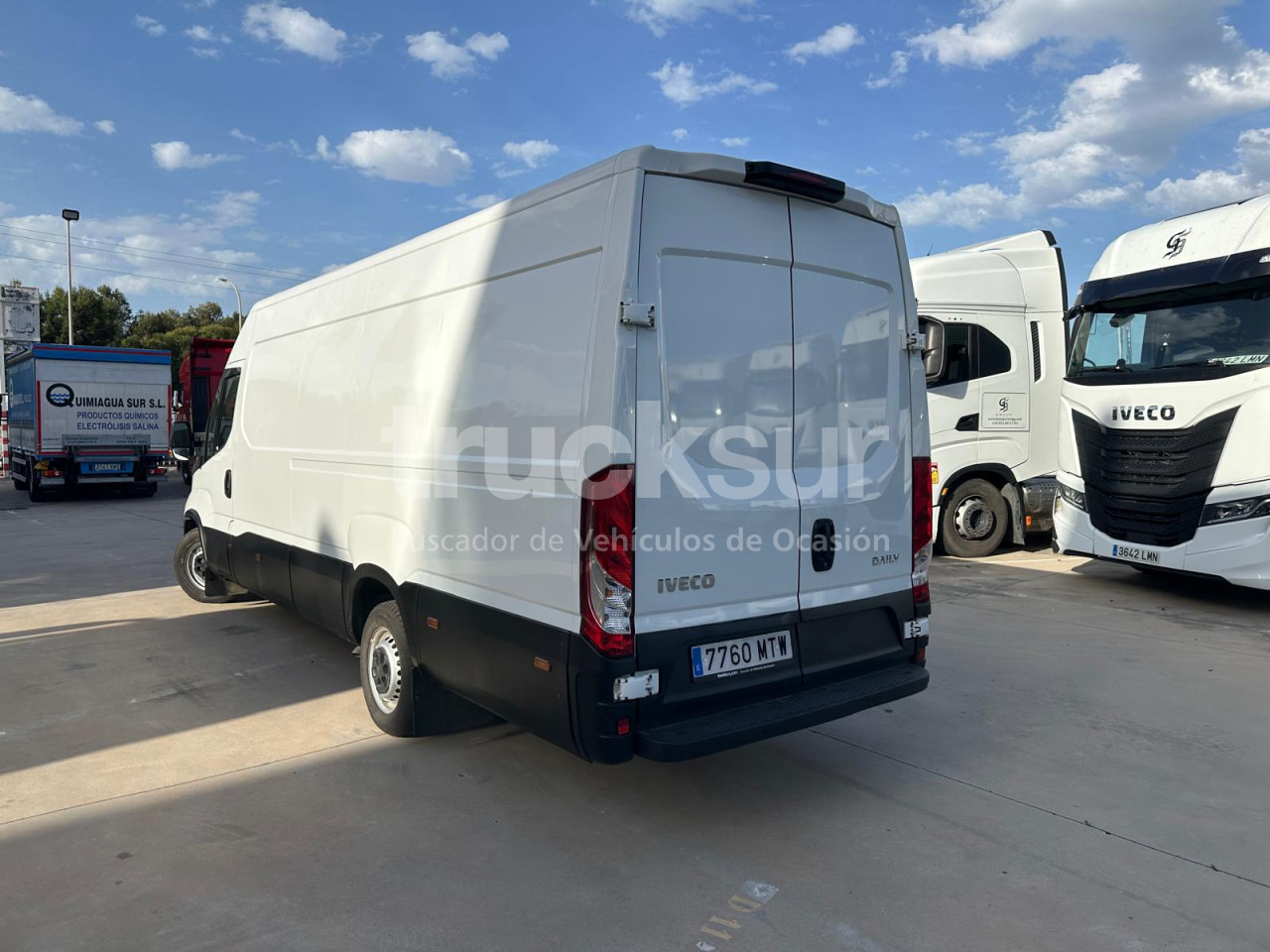 IVECO DAILY 35S16 F 16M3 - Dostavno vozilo z zabojnikom: slika 5 IVECO DAILY 35S16 F 16M3 - Dostavno vozilo z zabojnikom: slika 5
