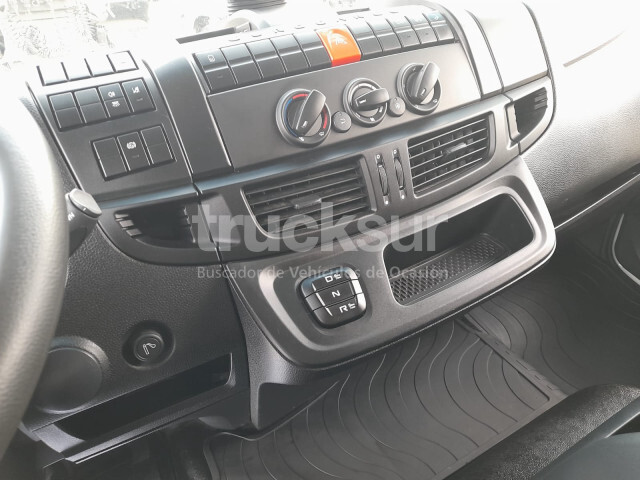 IVECO EUROCARGO 140E 250 - Tovornjak s ponjavo: slika 4 IVECO EUROCARGO 140E 250 - Tovornjak s ponjavo: slika 4