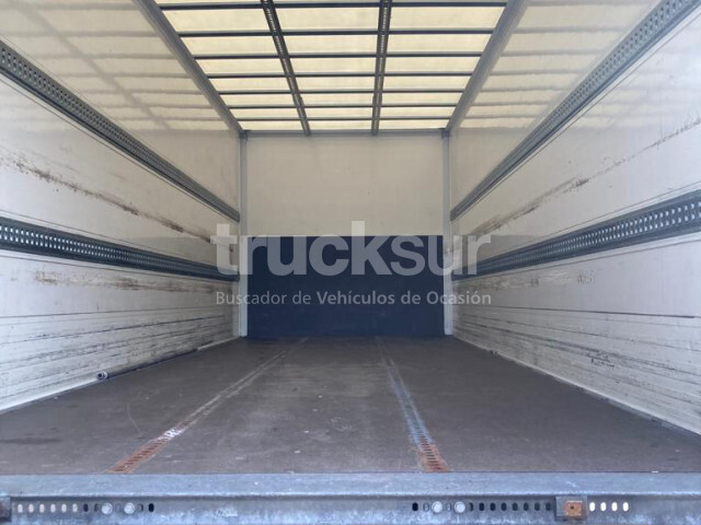 IVECO EUROCARGO 140E25 - Tovornjak zabojnik: slika 5 IVECO EUROCARGO 140E25 - Tovornjak zabojnik: slika 5