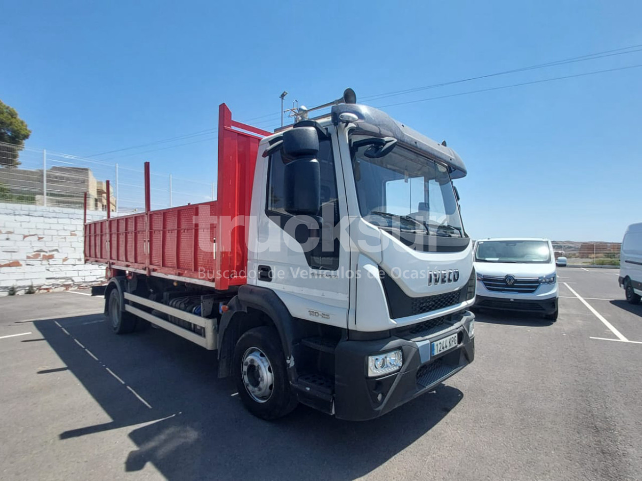 IVECO EUROCARGO 250.123 - Tovornjak prekucnik: slika 2 IVECO EUROCARGO 250.123 - Tovornjak prekucnik: slika 2