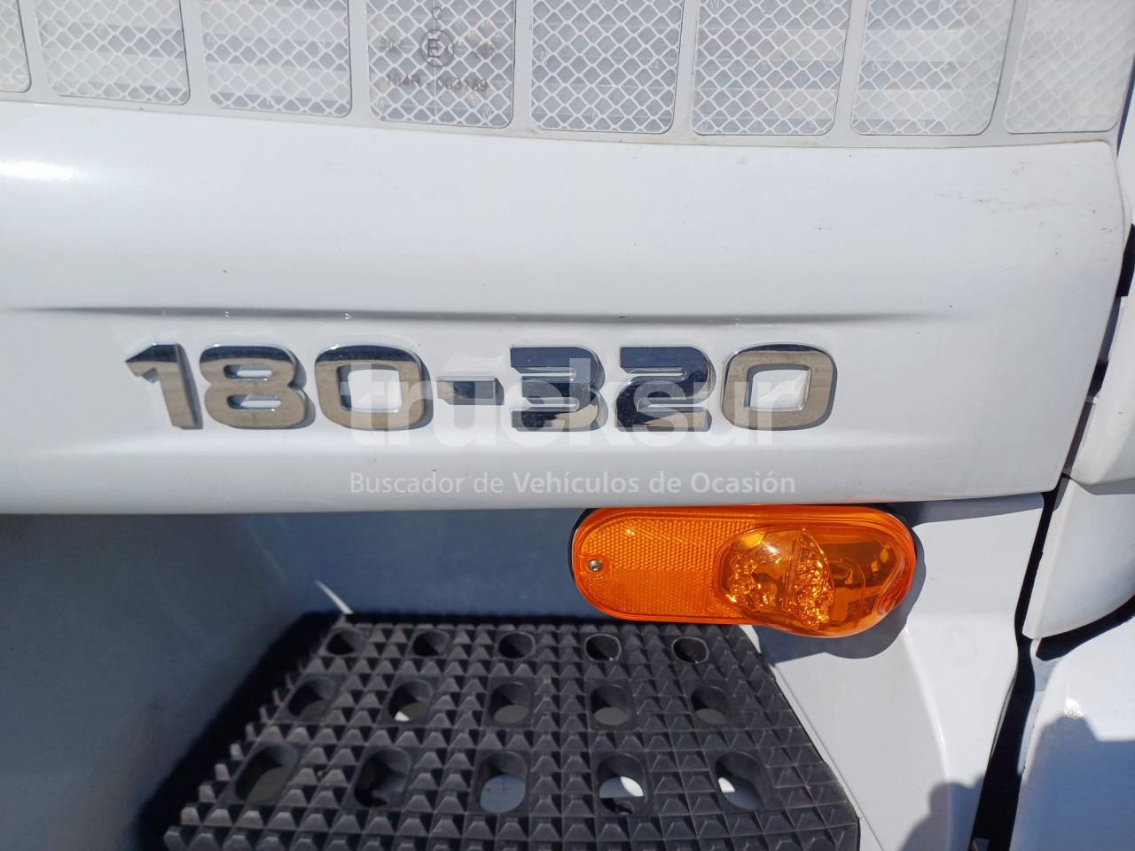 IVECO EUROCARGO ML 180E32/FP - Tovornjak hladilnik: slika 4 IVECO EUROCARGO ML 180E32/FP - Tovornjak hladilnik: slika 4