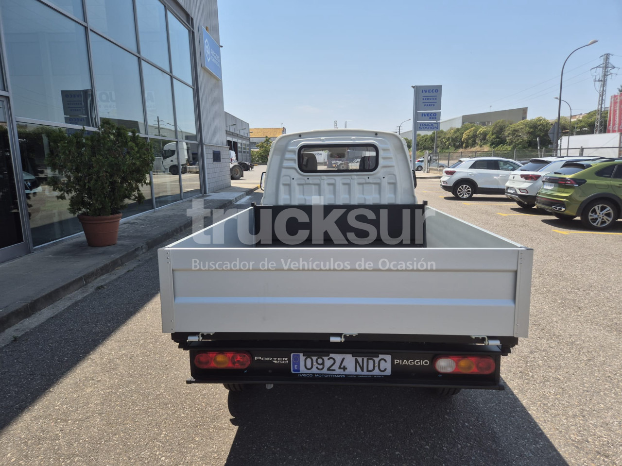 IVECO PIAGGIO PORTER 1.5I LONG RANGE - Dostavno vozilo s kesonom: slika 5 IVECO PIAGGIO PORTER 1.5I LONG RANGE - Dostavno vozilo s kesonom: slika 5