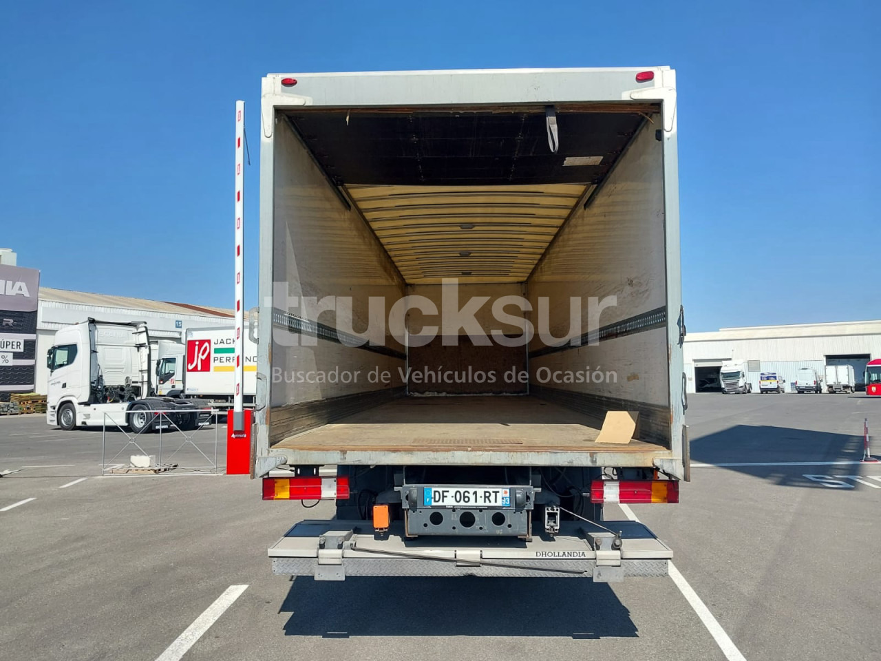 MERCEDES AXOR 2529 ejes 6x2*4 - Tovornjak zabojnik: slika 5 MERCEDES AXOR 2529 ejes 6x2*4 - Tovornjak zabojnik: slika 5