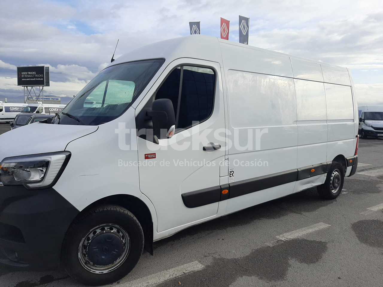 RENAULT 130.35 L3H2 - Dostavno vozilo z zabojnikom: slika 1 RENAULT 130.35 L3H2 - Dostavno vozilo z zabojnikom: slika 1