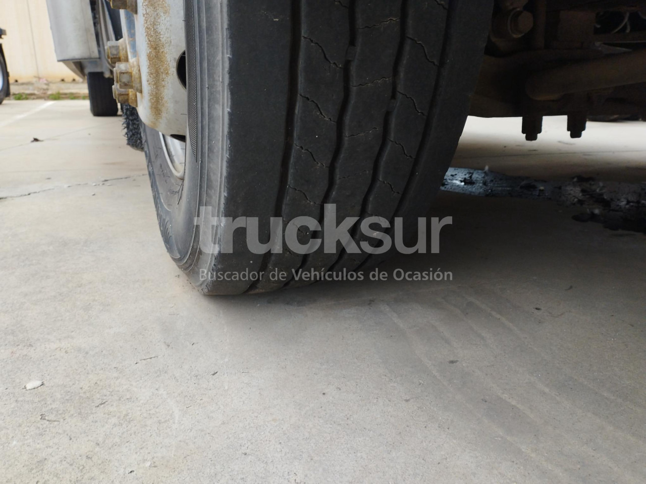 Tovornjak s ponjavo RENAULT 270 16C: slika 10 Tovornjak s ponjavo RENAULT 270 16C: slika 10