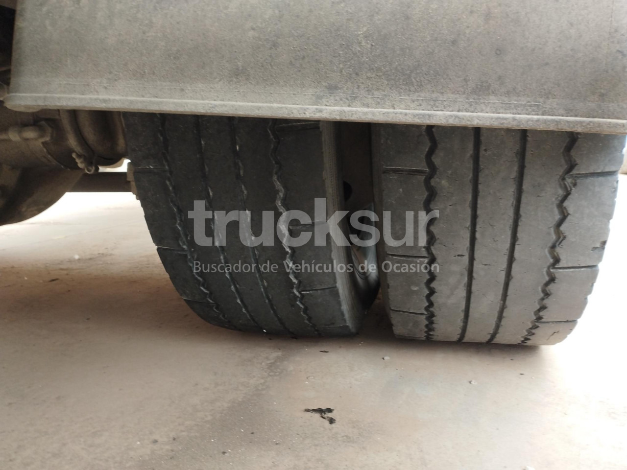 Tovornjak s ponjavo RENAULT 270 16C: slika 12 Tovornjak s ponjavo RENAULT 270 16C: slika 12