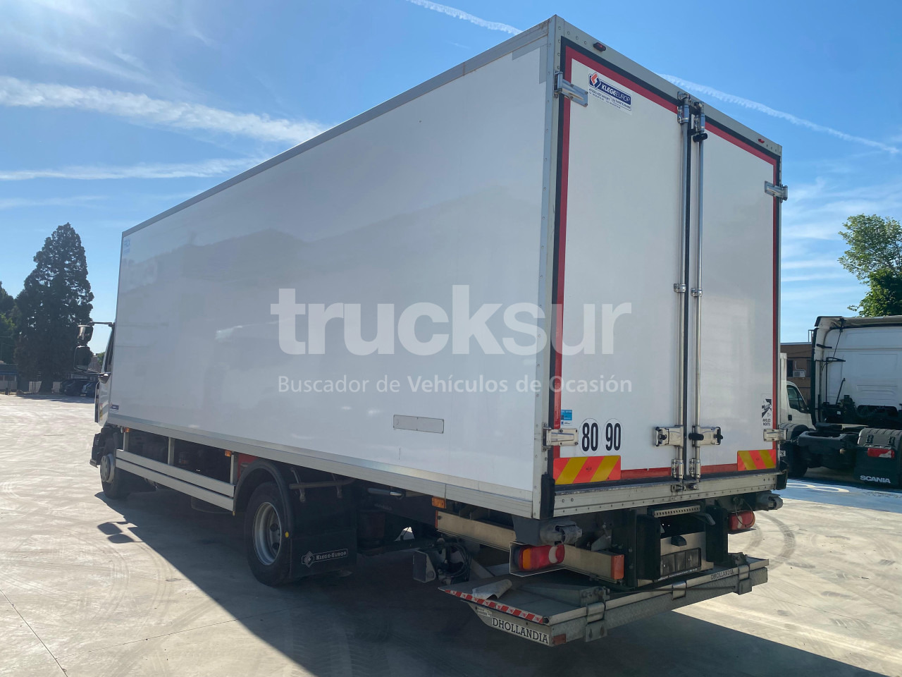 RENAULT D240.13 - Tovornjak hladilnik: slika 4 RENAULT D240.13 - Tovornjak hladilnik: slika 4