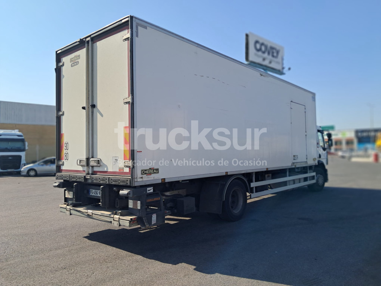 RENAULT D320.18 - Tovornjak hladilnik: slika 3 RENAULT D320.18 - Tovornjak hladilnik: slika 3