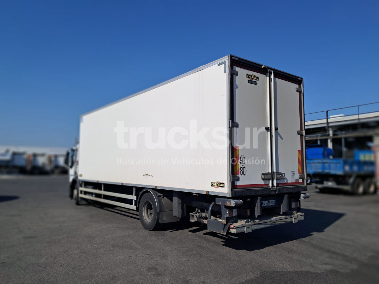 RENAULT D320.18 - Tovornjak hladilnik: slika 4 RENAULT D320.18 - Tovornjak hladilnik: slika 4