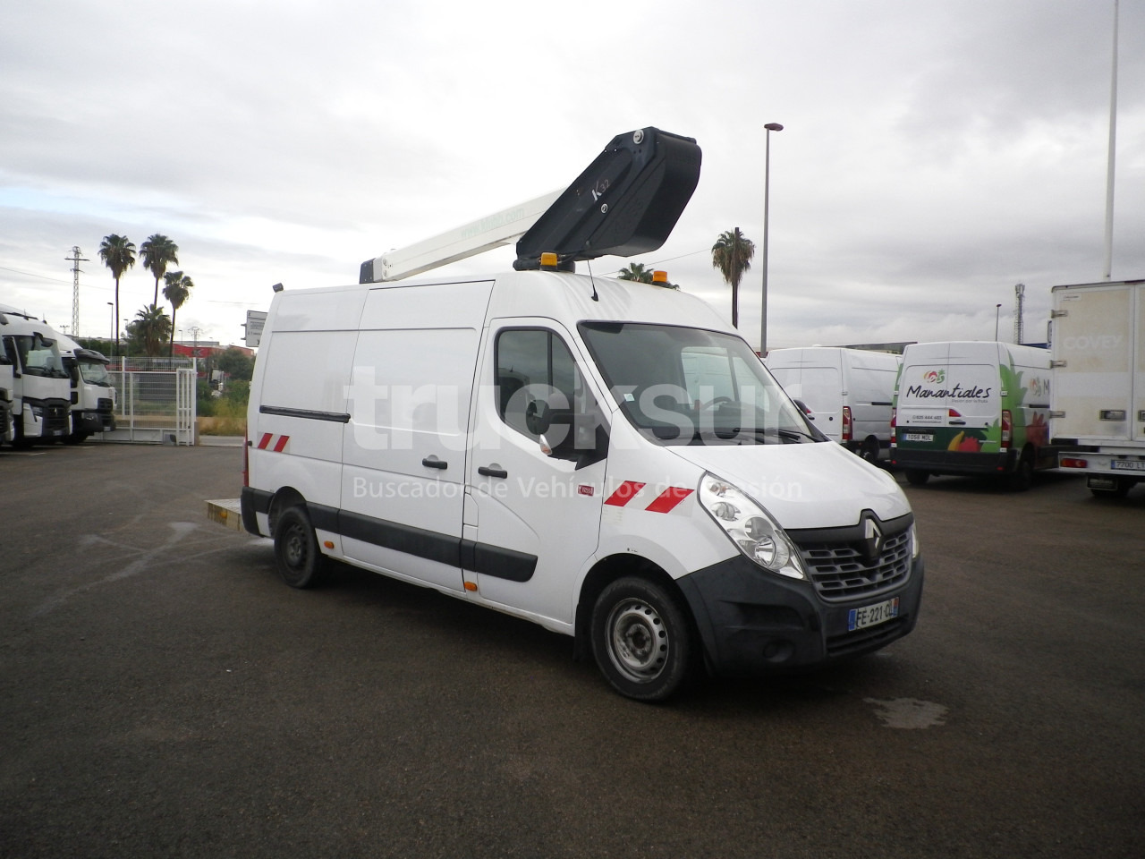 RENAULT MASTER 130.35 CESTA - Dostavno vozilo z zabojnikom: slika 2 RENAULT MASTER 130.35 CESTA - Dostavno vozilo z zabojnikom: slika 2