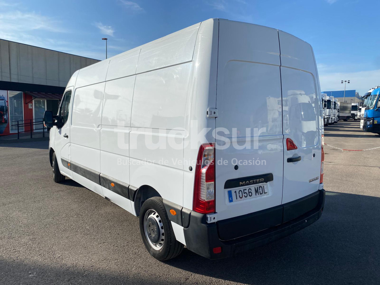 RENAULT MASTER 150.35 - Dostavno vozilo z zabojnikom: slika 3 RENAULT MASTER 150.35 - Dostavno vozilo z zabojnikom: slika 3