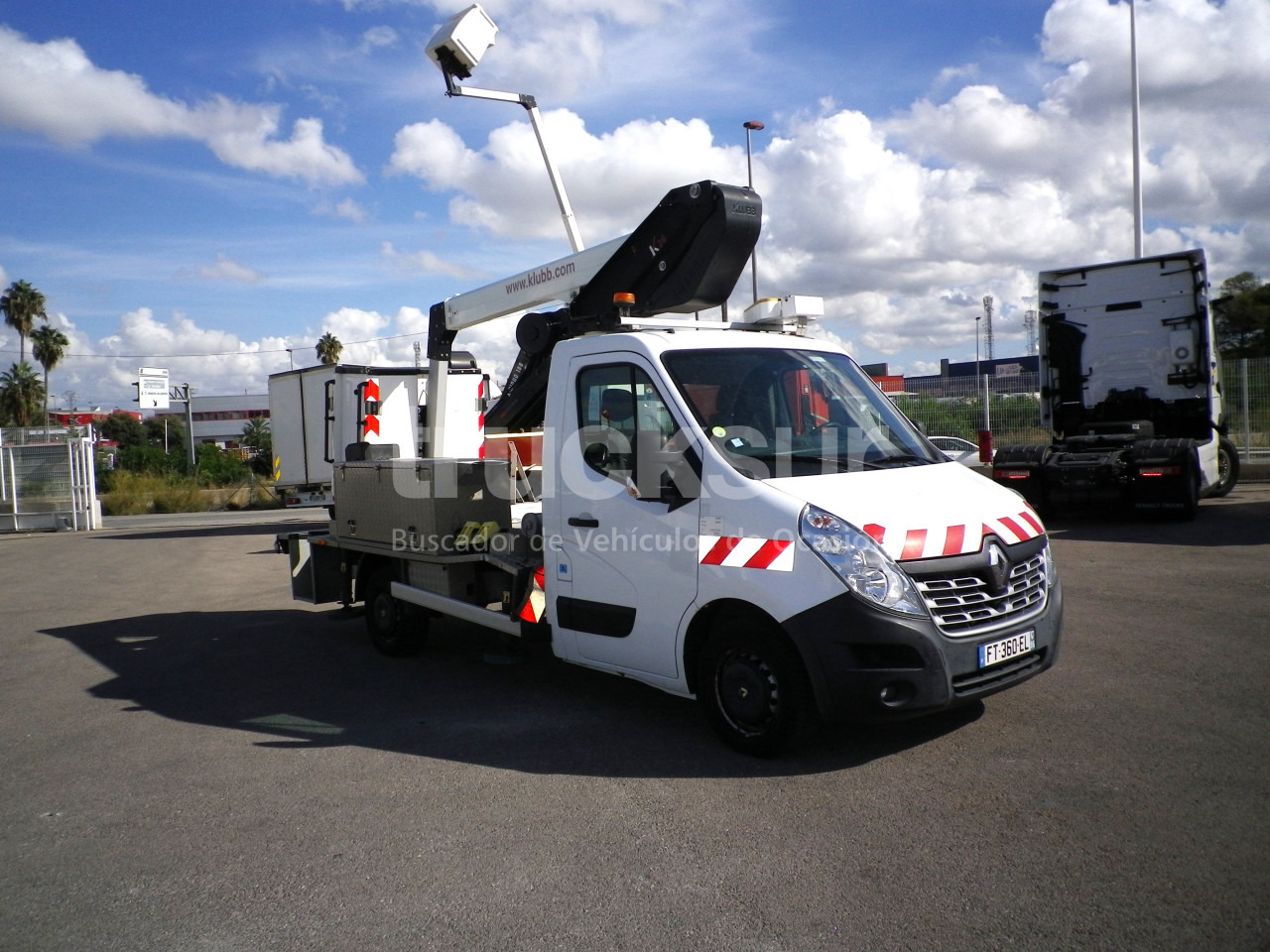 RENAULT MASTER L2 2.3 - Dvižna ploščad montirana na tovornjak: slika 2 RENAULT MASTER L2 2.3 - Dvižna ploščad montirana na tovornjak: slika 2