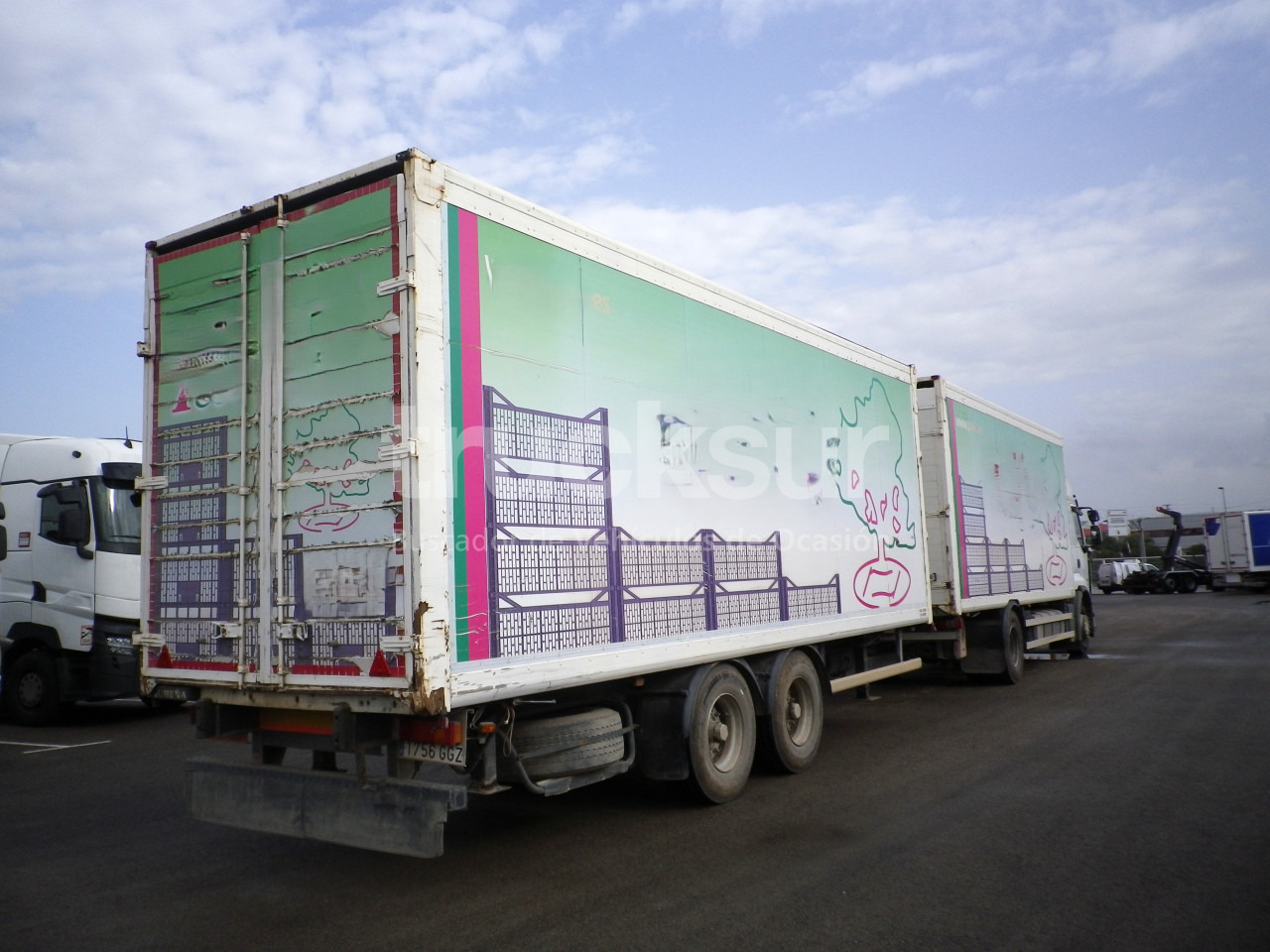 RENAULT PREMIUM 370 DXI REMOLCADOR - Tovornjak zabojnik: slika 4 RENAULT PREMIUM 370 DXI REMOLCADOR - Tovornjak zabojnik: slika 4