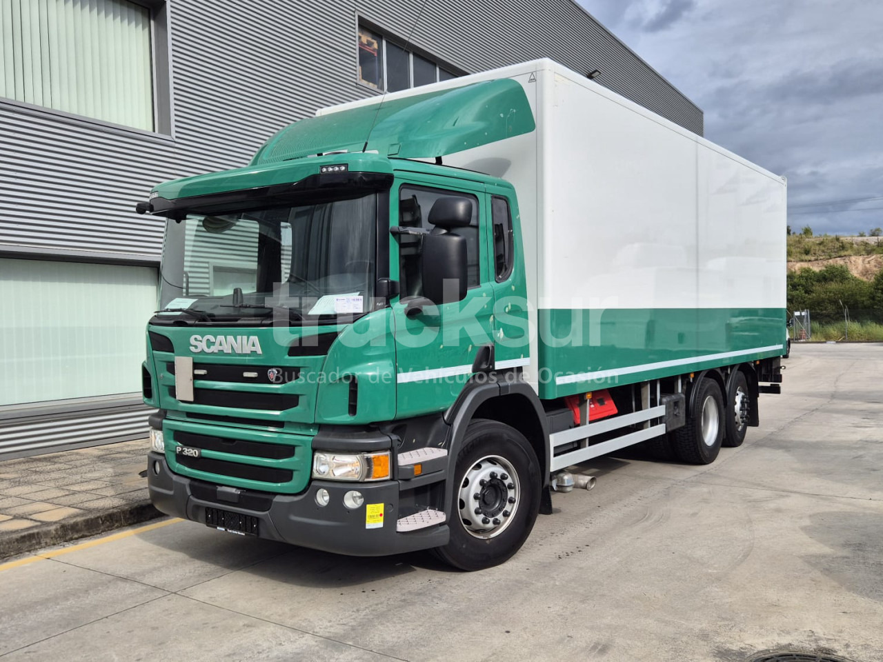 SCANIA P320.26 ejes 6x2*4 - Tovornjak zabojnik: slika 1 SCANIA P320.26 ejes 6x2*4 - Tovornjak zabojnik: slika 1