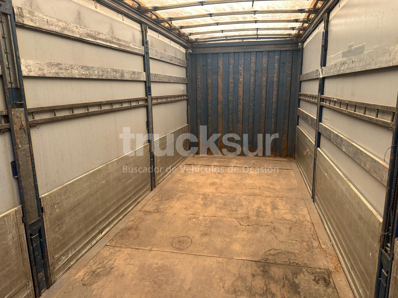 SCANIA SEMITAULINER AUTOPORTANTE - Zamenljivo tovorišče s ponjavo: slika 3 SCANIA SEMITAULINER AUTOPORTANTE - Zamenljivo tovorišče s ponjavo: slika 3