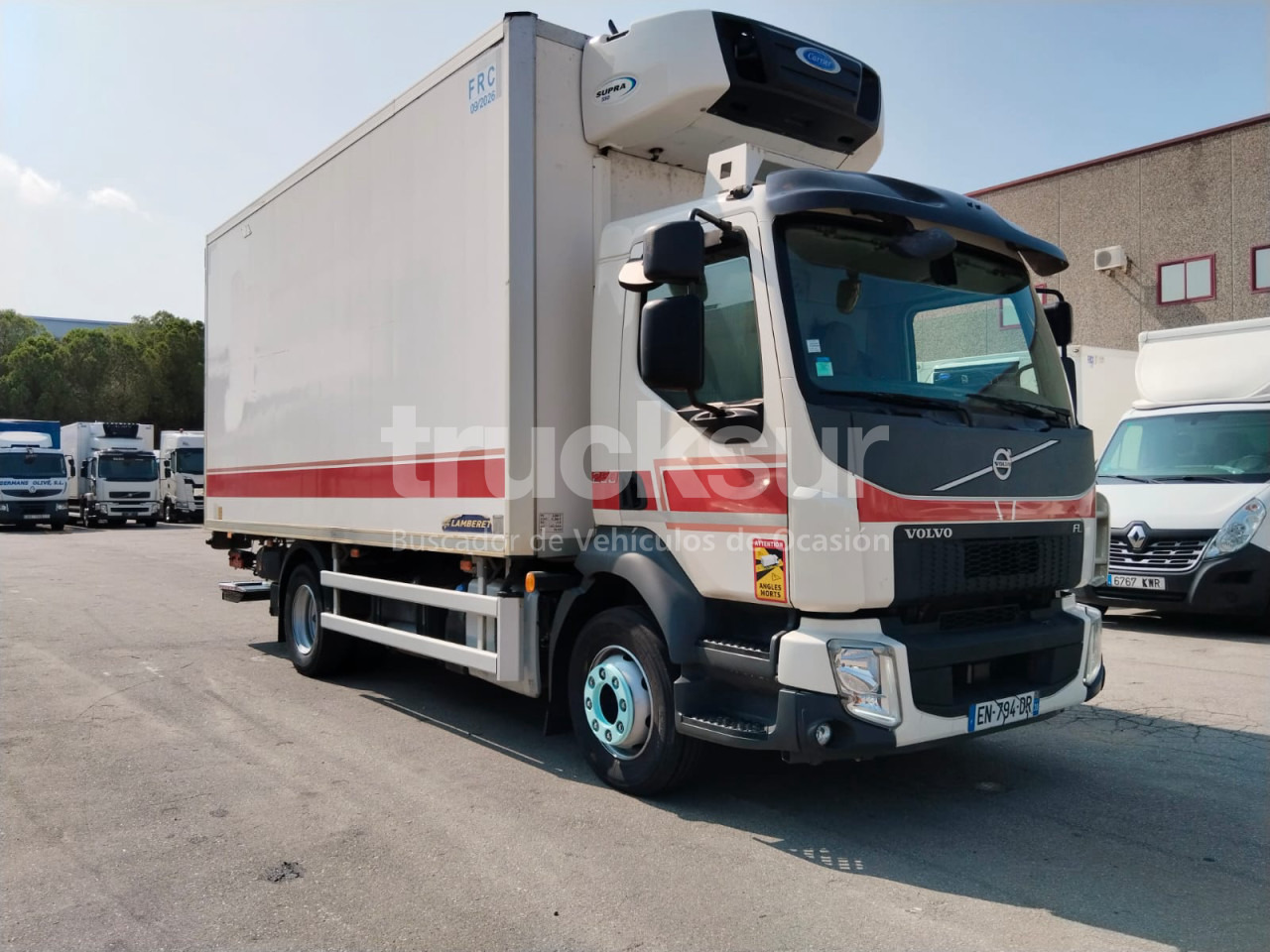 VOLVO FL250.12 - Tovornjak hladilnik: slika 2 VOLVO FL250.12 - Tovornjak hladilnik: slika 2