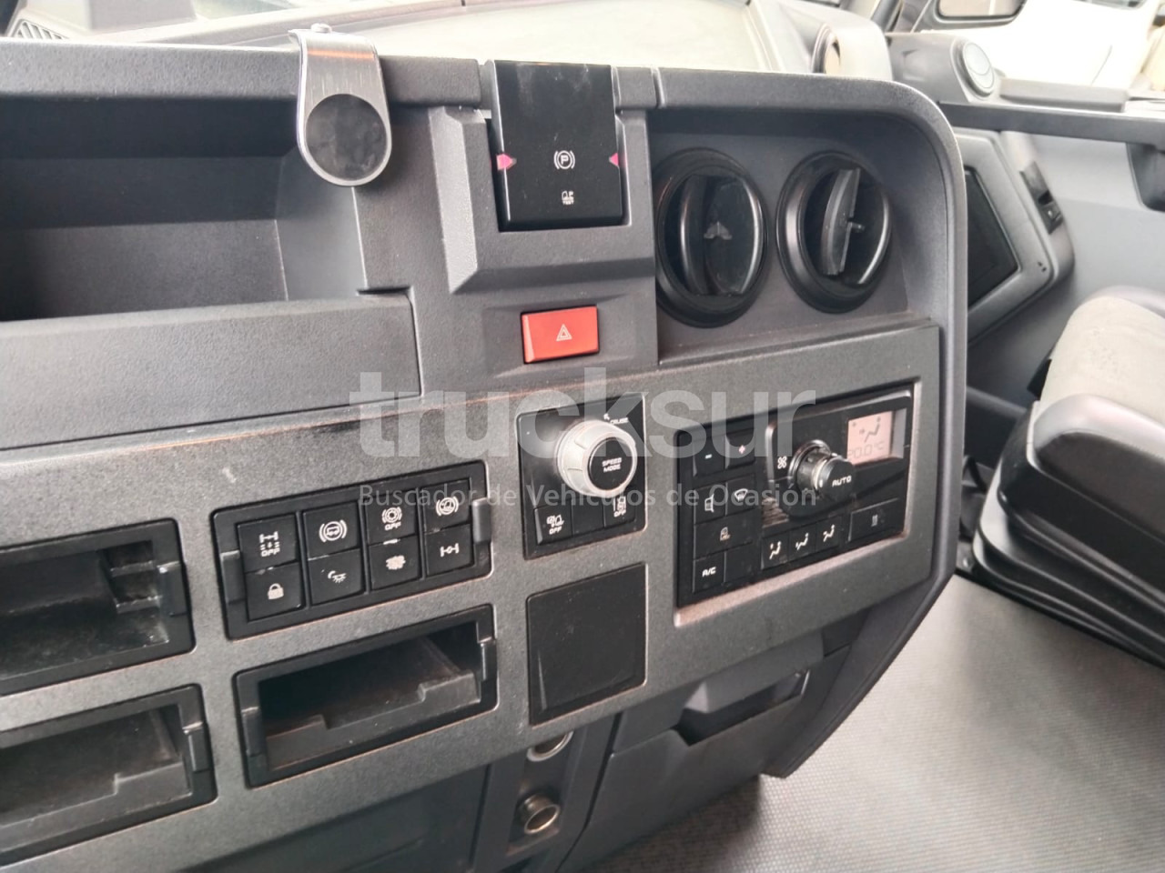 Vlačilec RENAULT T480 SLEEPER CAB: slika 16