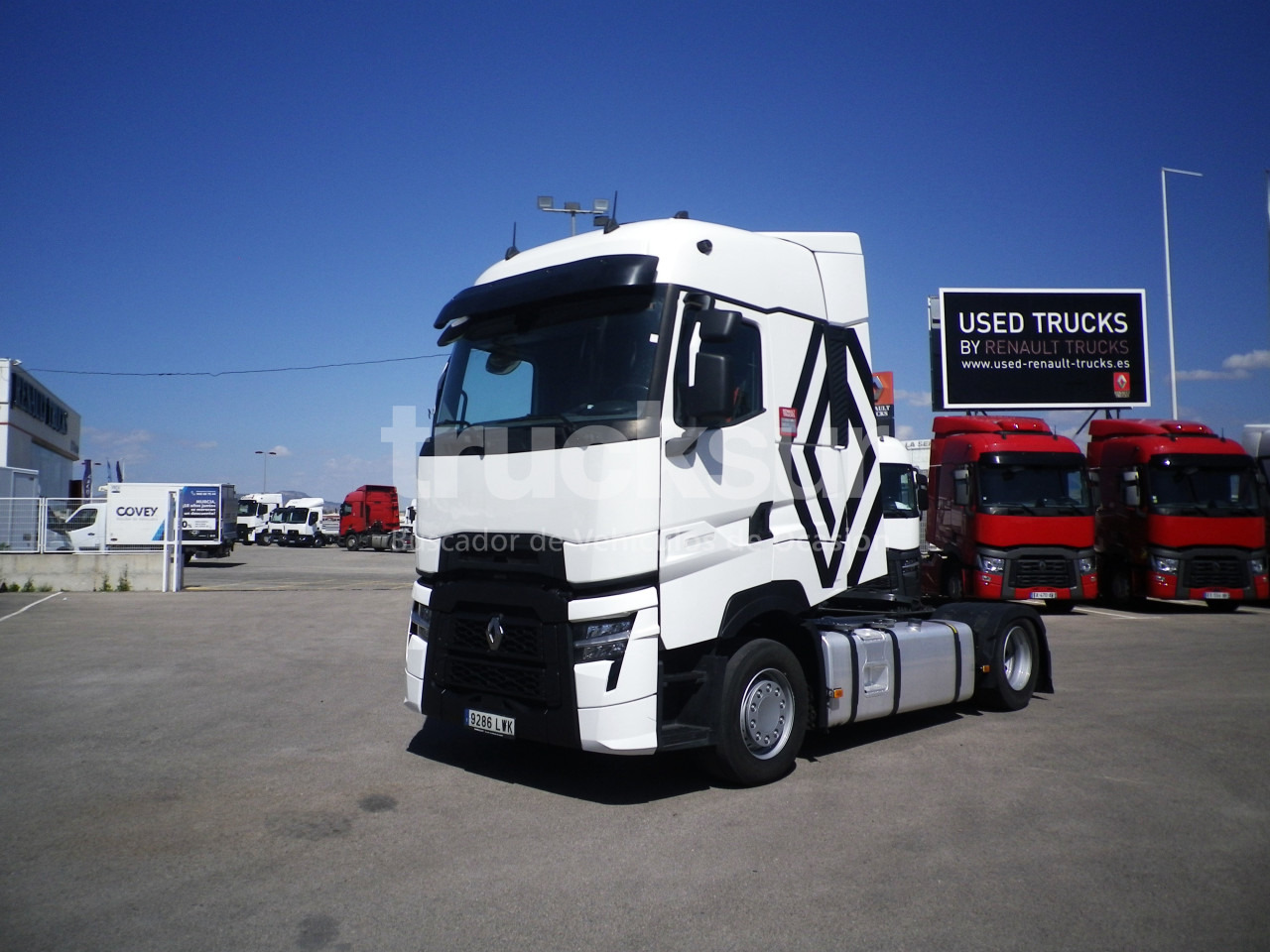 RENAULT T520 HIGH SLEEPER CAB LOW - Vlačilec: slika 2 RENAULT T520 HIGH SLEEPER CAB LOW - Vlačilec: slika 2