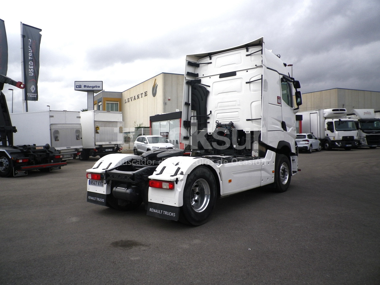 RENAULT T520 HIGH SLEEPER CAB - Vlačilec: slika 4 RENAULT T520 HIGH SLEEPER CAB - Vlačilec: slika 4