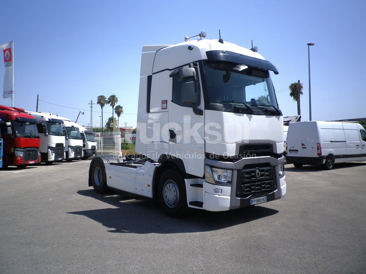 RENAULT T520 HIGH SLEEPER CAB - Vlačilec: slika 2 RENAULT T520 HIGH SLEEPER CAB - Vlačilec: slika 2