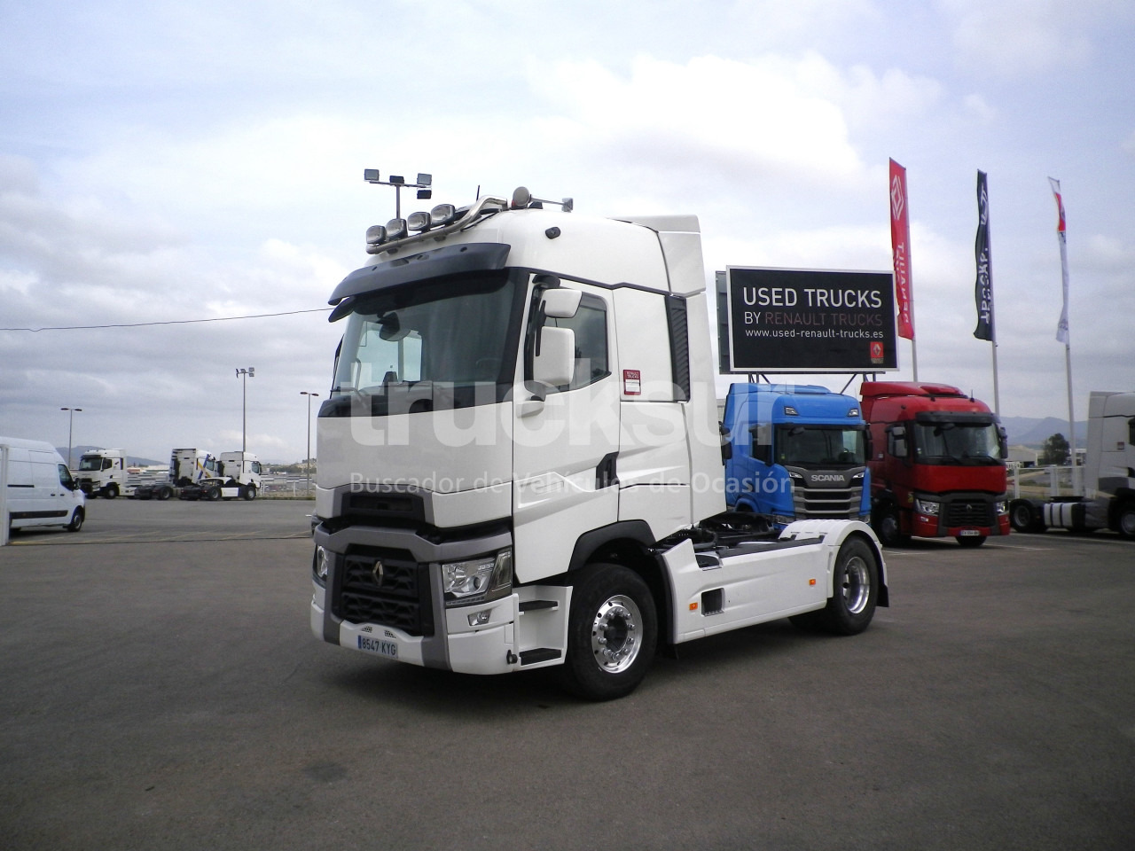 RENAULT T520 HIGH SLEEPER CAB - Vlačilec: slika 1 RENAULT T520 HIGH SLEEPER CAB - Vlačilec: slika 1