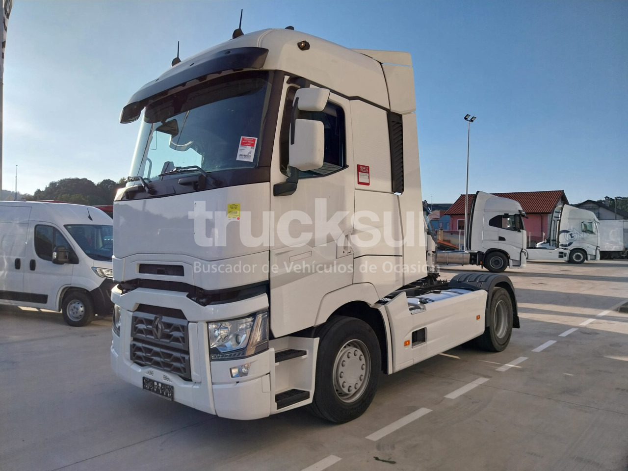 RENAULT T520 HIGH SLEEPER CAB - Vlačilec: slika 2 RENAULT T520 HIGH SLEEPER CAB - Vlačilec: slika 2