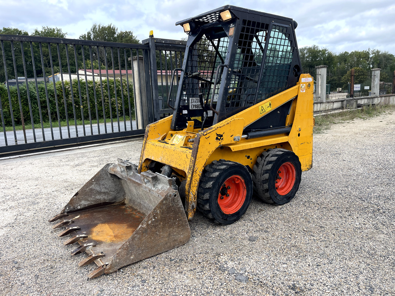 BOBCAT S70 - Mini nakladalec: slika 1 BOBCAT S70 - Mini nakladalec: slika 1