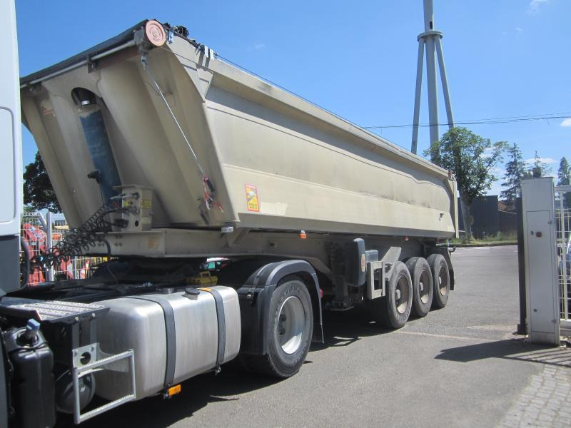 Benalu - Kiper polprikolica: slika 1 Benalu - Kiper polprikolica: slika 1