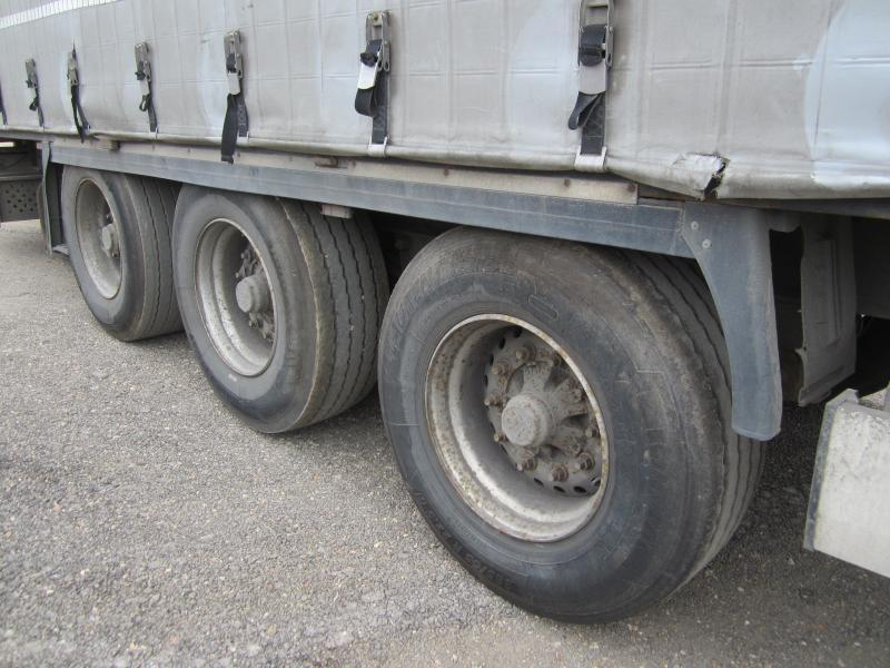 Krone - Polprikolica s ponjavo: slika 5 Krone - Polprikolica s ponjavo: slika 5