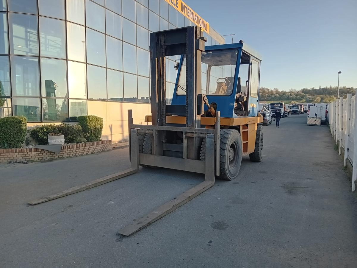 Linde H100 - Diesel viličar: slika 1 Linde H100 - Diesel viličar: slika 1