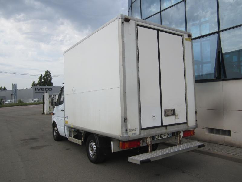 Mercedes 308D - Hladilno vozilo: slika 3 Mercedes 308D - Hladilno vozilo: slika 3