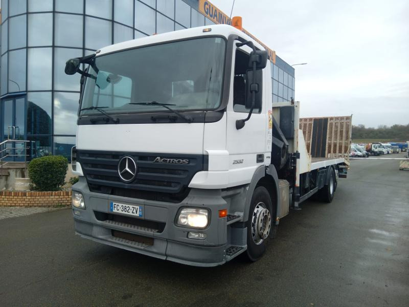 Mercedes Actros 2532 - Tovornjak s kesonom: slika 1 Mercedes Actros 2532 - Tovornjak s kesonom: slika 1