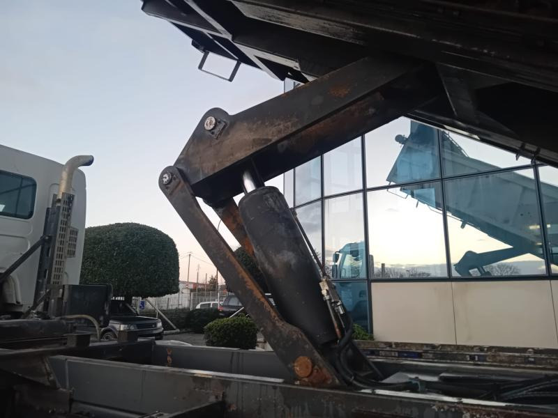 Renault Kerax 410 DXI - Tovornjak prekucnik: slika 4 Renault Kerax 410 DXI - Tovornjak prekucnik: slika 4