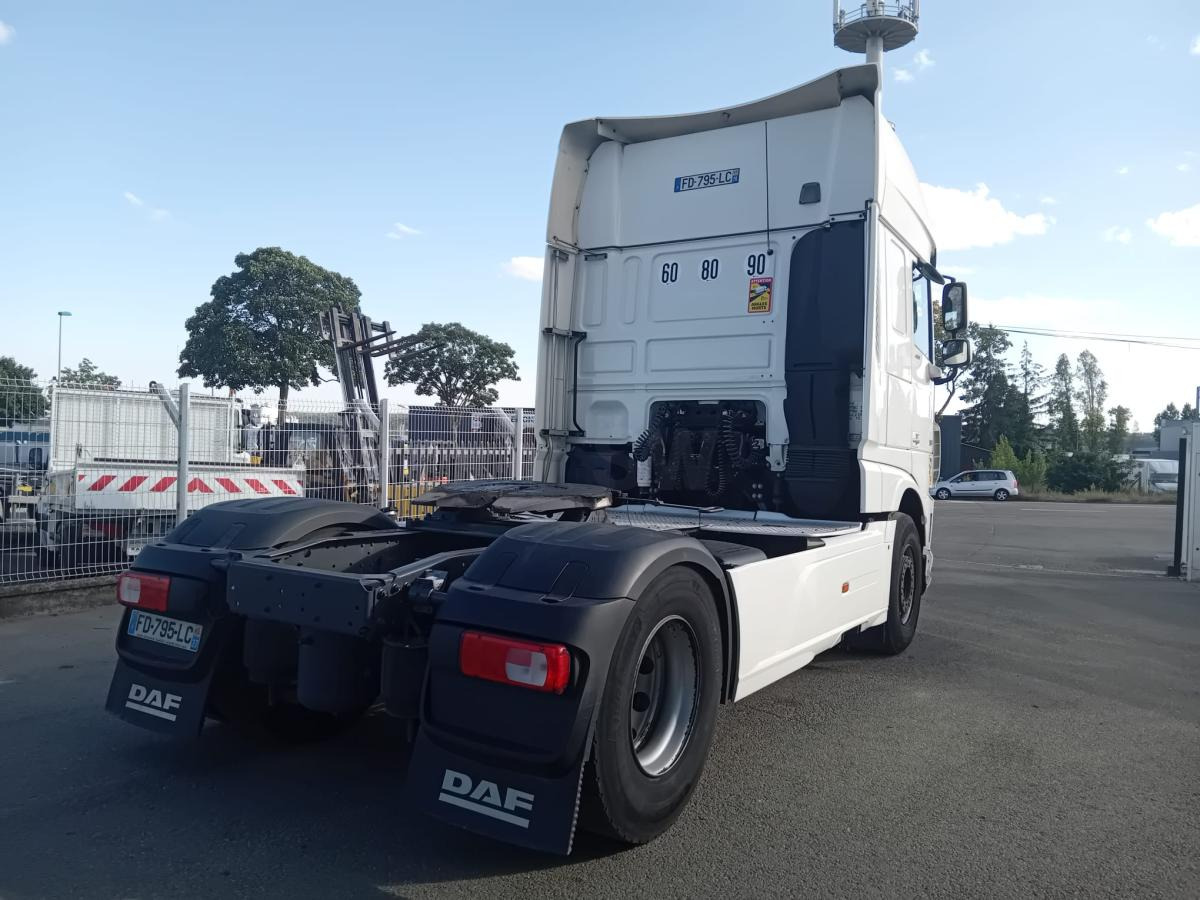 DAF XF 460 - Vlačilec: slika 2 DAF XF 460 - Vlačilec: slika 2