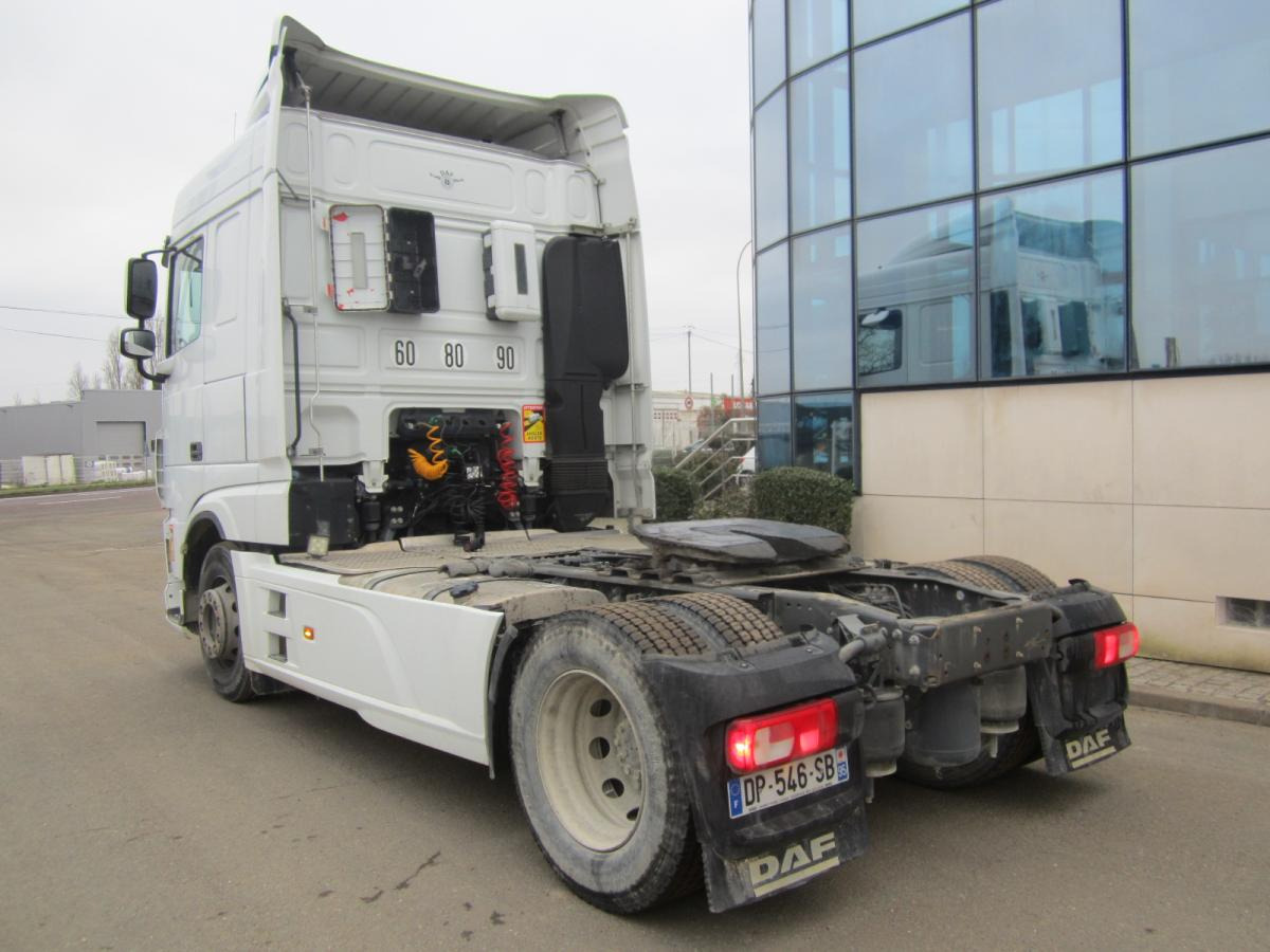 DAF XF105 460 - Vlačilec: slika 4 DAF XF105 460 - Vlačilec: slika 4