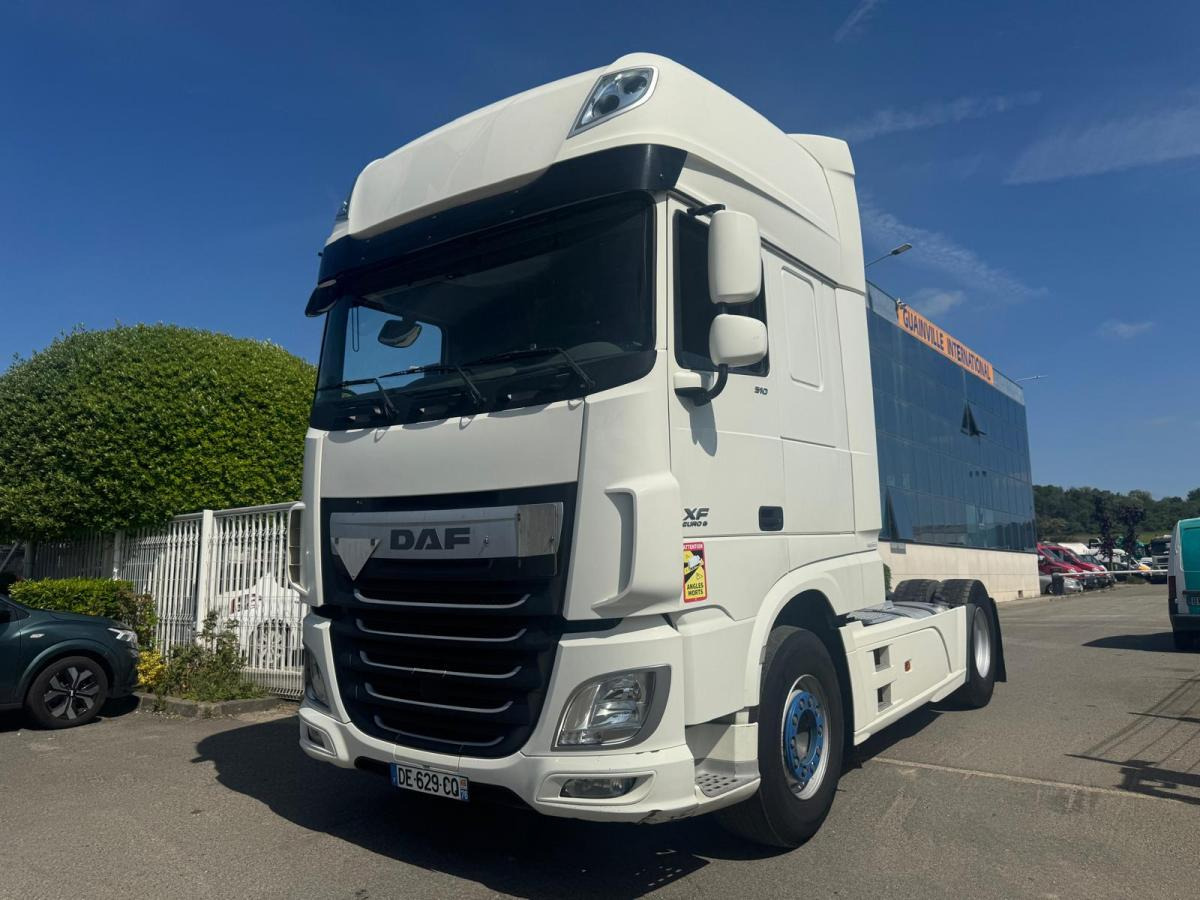 DAF XF105 510 - Vlačilec: slika 1 DAF XF105 510 - Vlačilec: slika 1