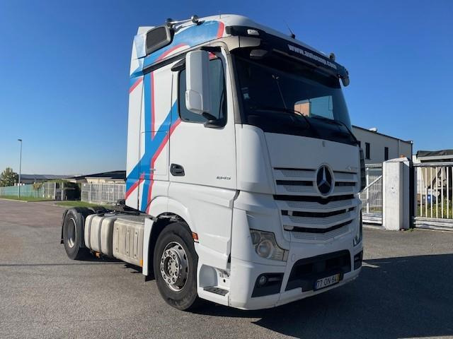 Mercedes Actros 1845 - Vlačilec: slika 1 Mercedes Actros 1845 - Vlačilec: slika 1