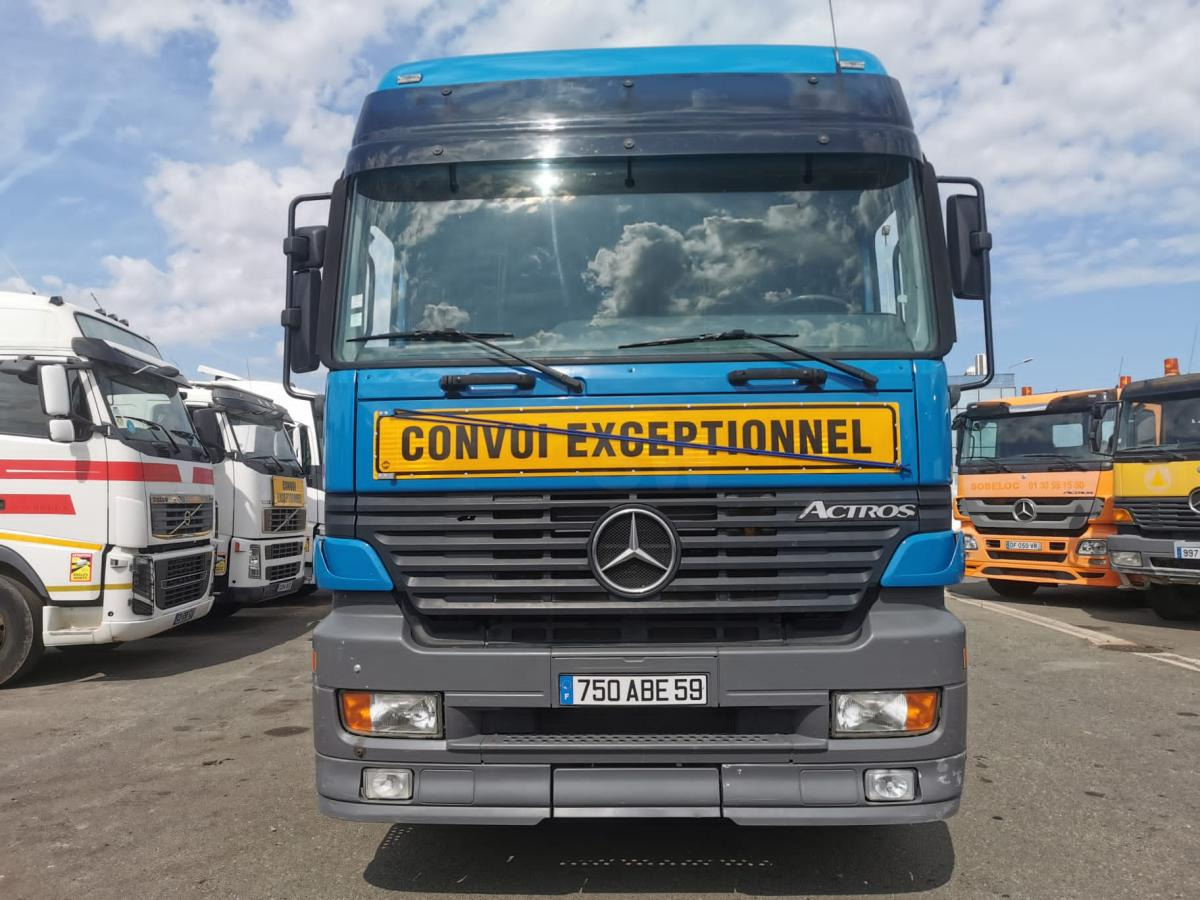 Mercedes Actros 3348 - Vlačilec: slika 2 Mercedes Actros 3348 - Vlačilec: slika 2